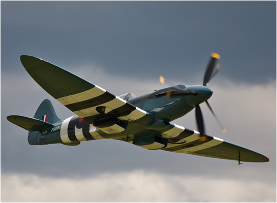 Supermarine Spitfire Mk XIX PS890